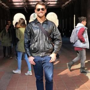 Meet your Posher, Jonathan